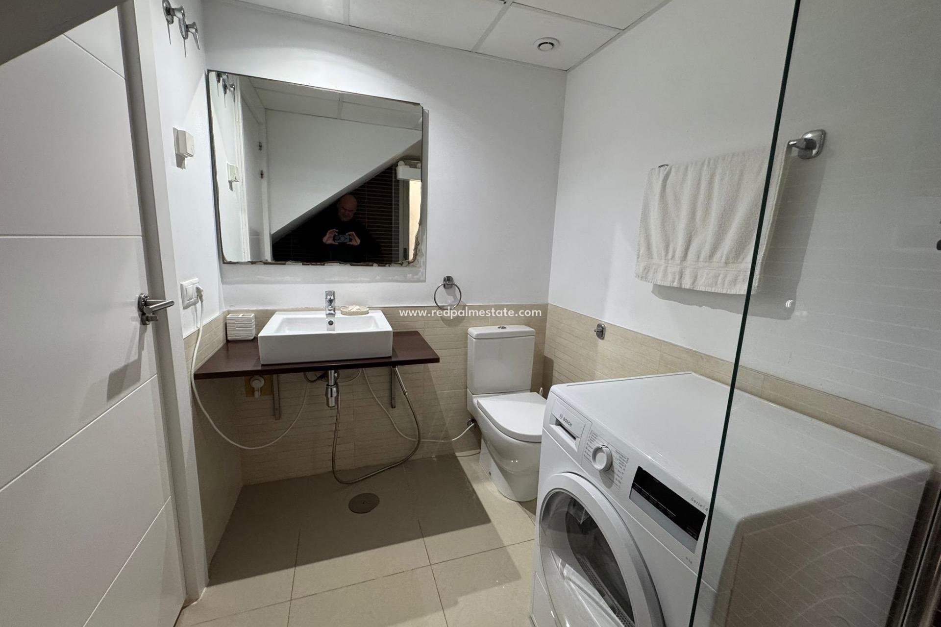 Resale - Town House -
Torrevieja - Punta prima