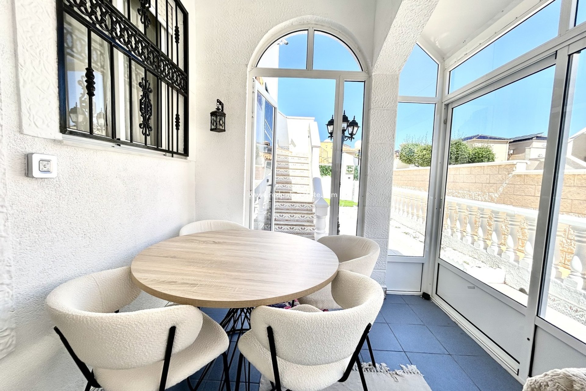 Resale - Town House -
Torrevieja - Punta prima