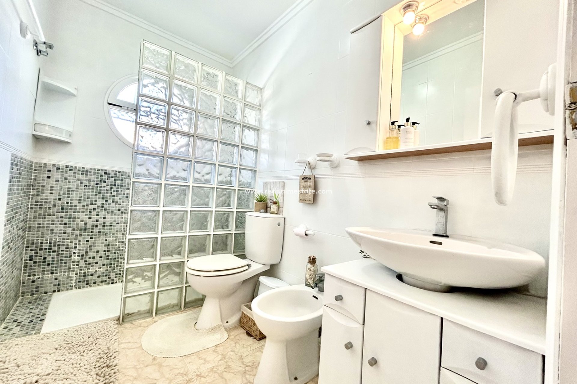 Resale - Town House -
Torrevieja - Punta prima