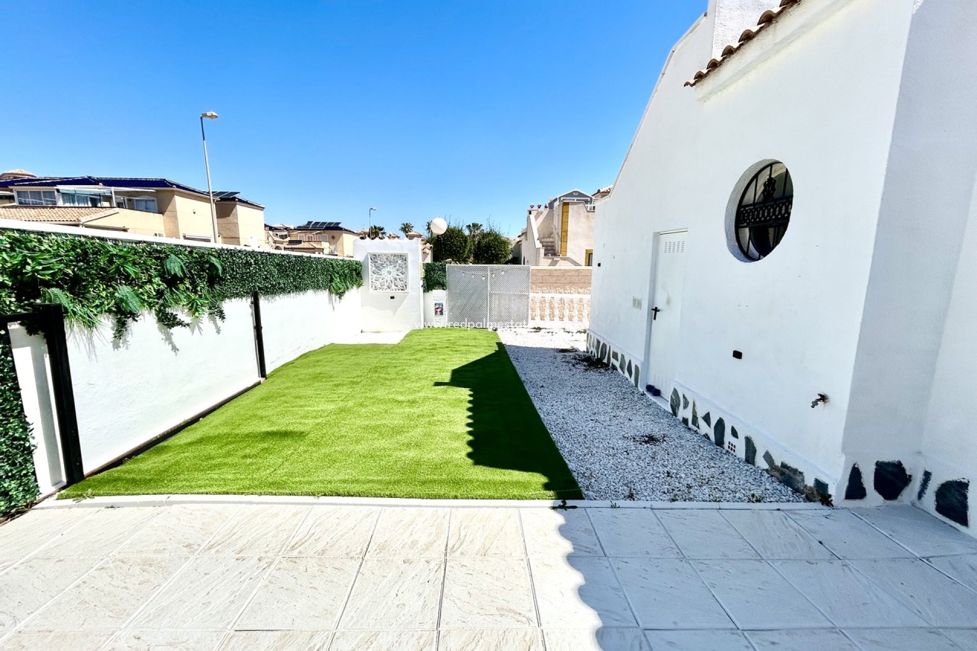 Resale - Town House -
Torrevieja - Punta prima