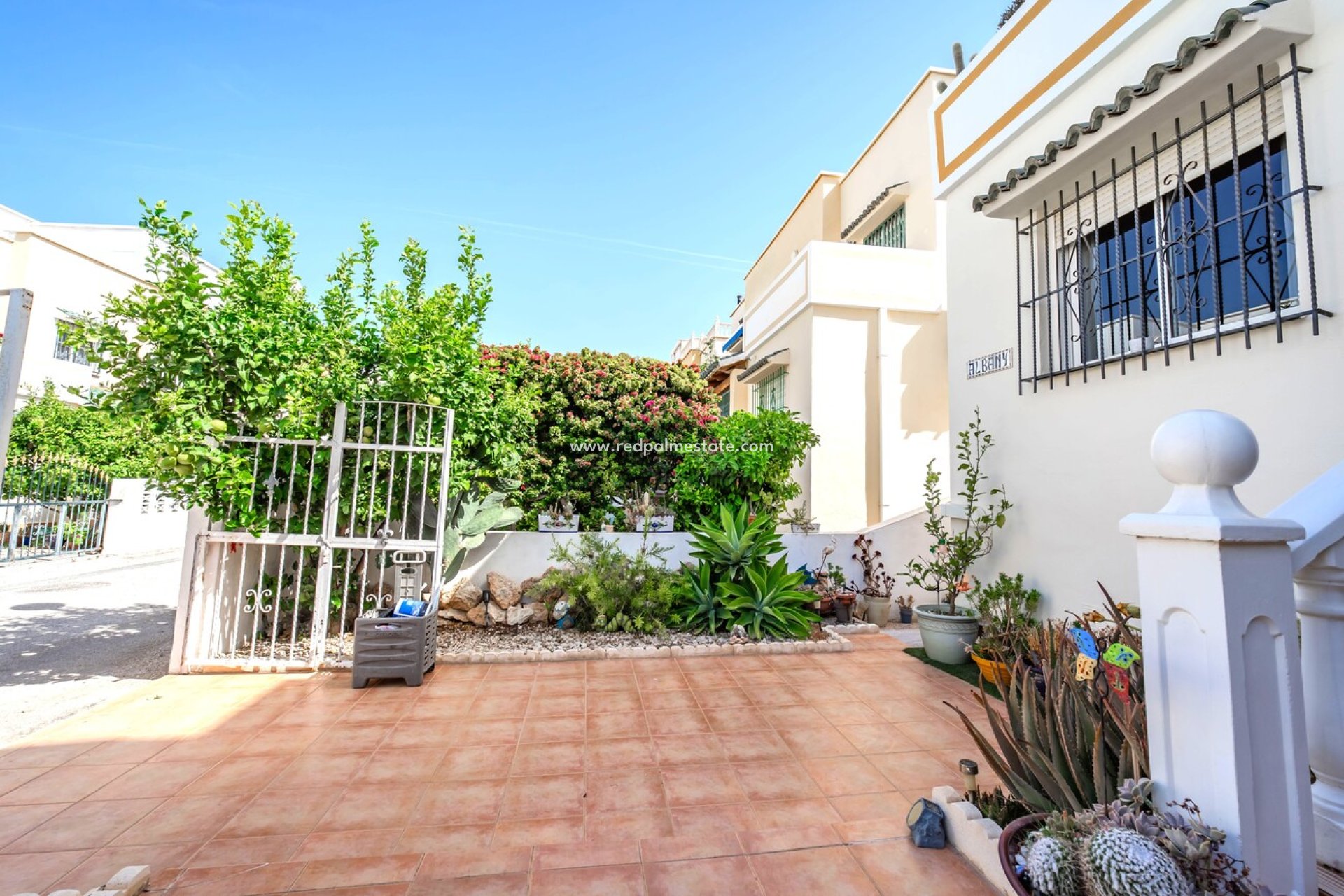 Resale - Town House -
Torrevieja - Res Valle de los pinos