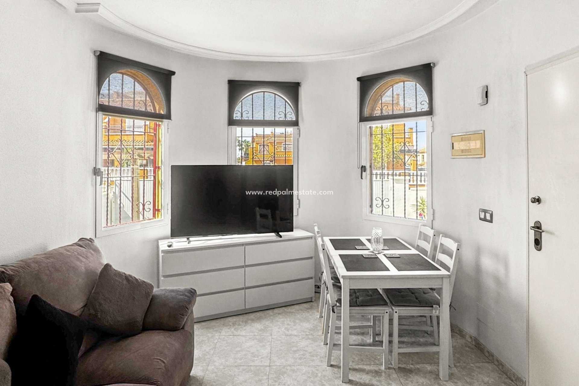 Resale - Town House -
Torrevieja