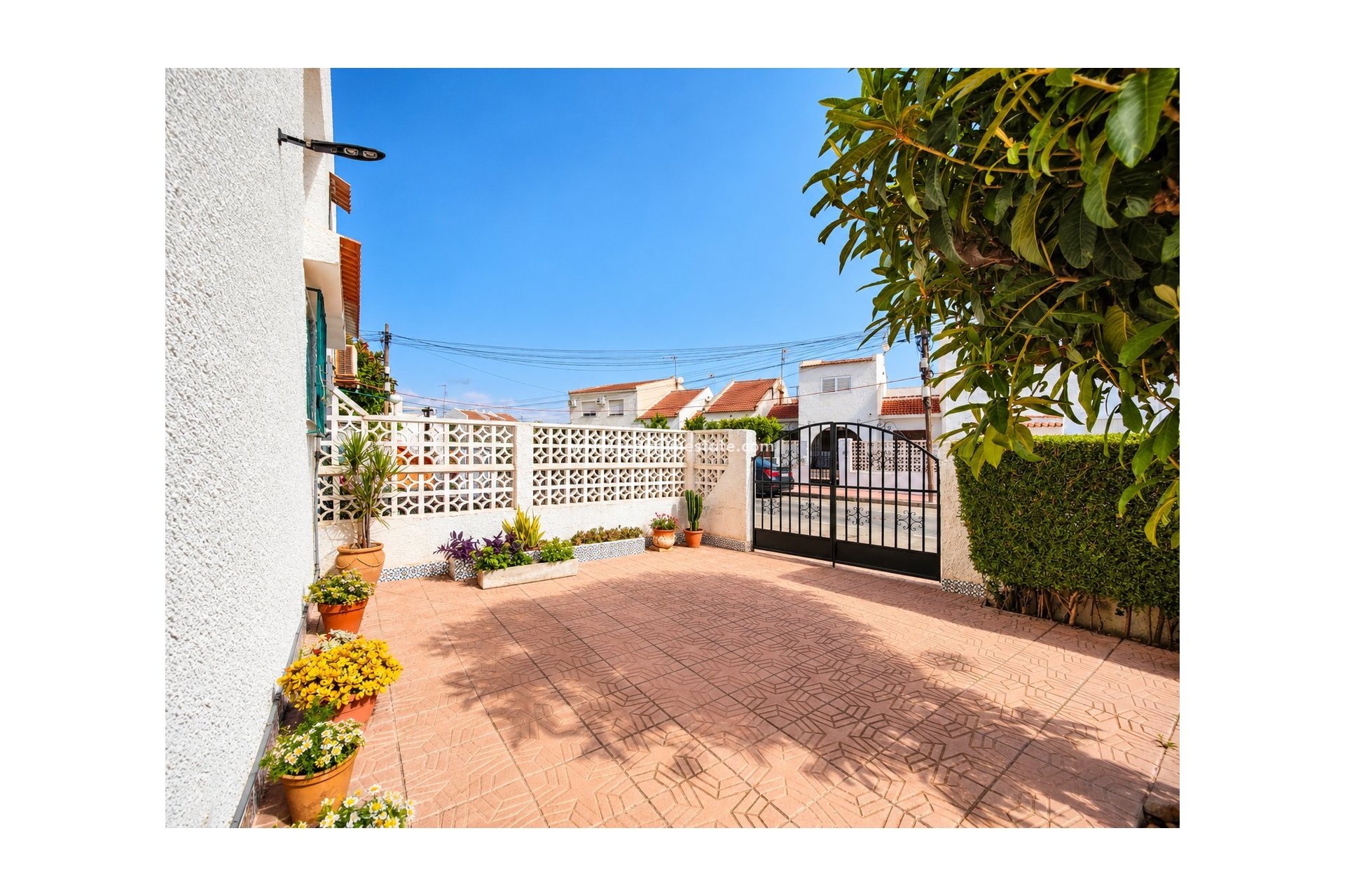 Resale - Town House -
Torrevieja