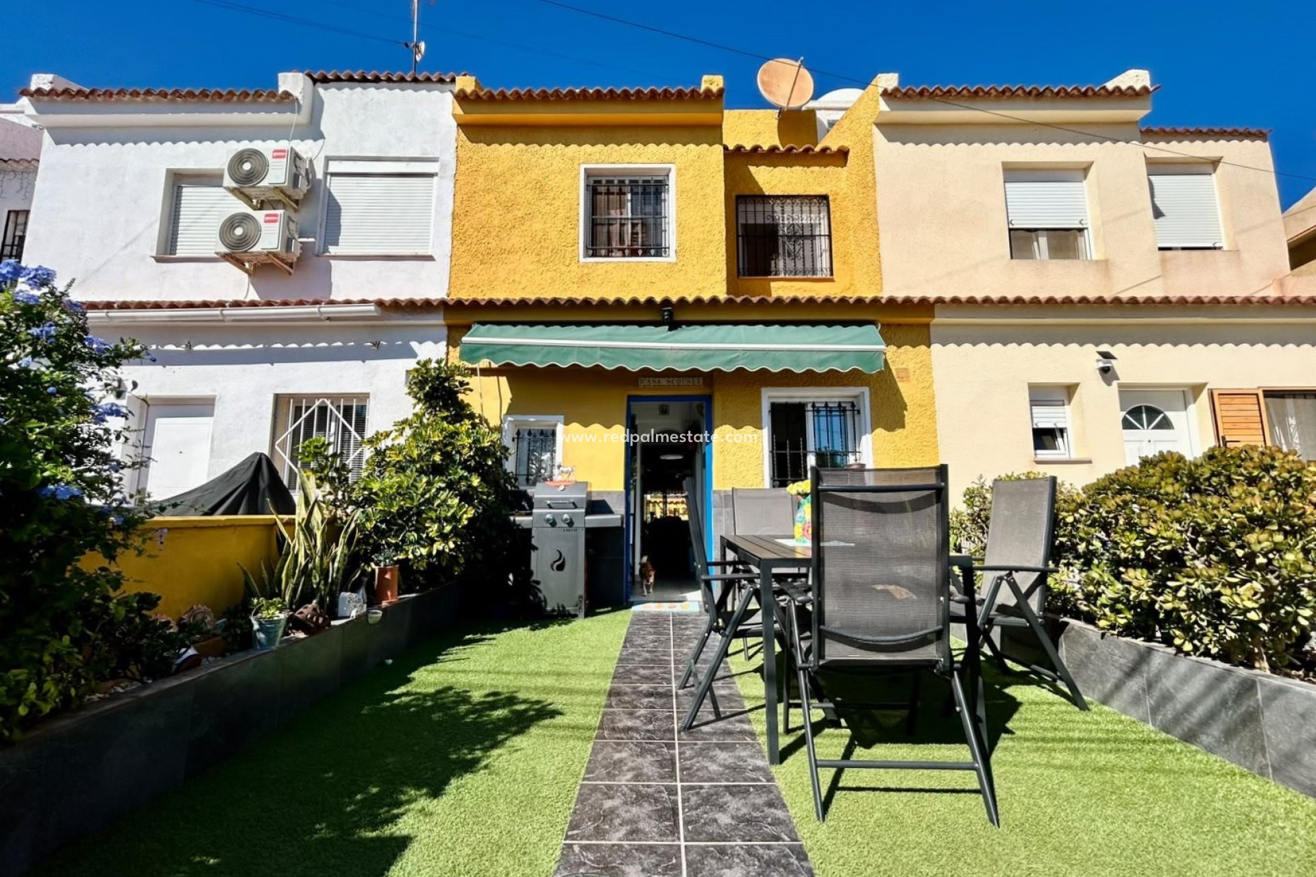 Resale - Town House -
Torrevieja