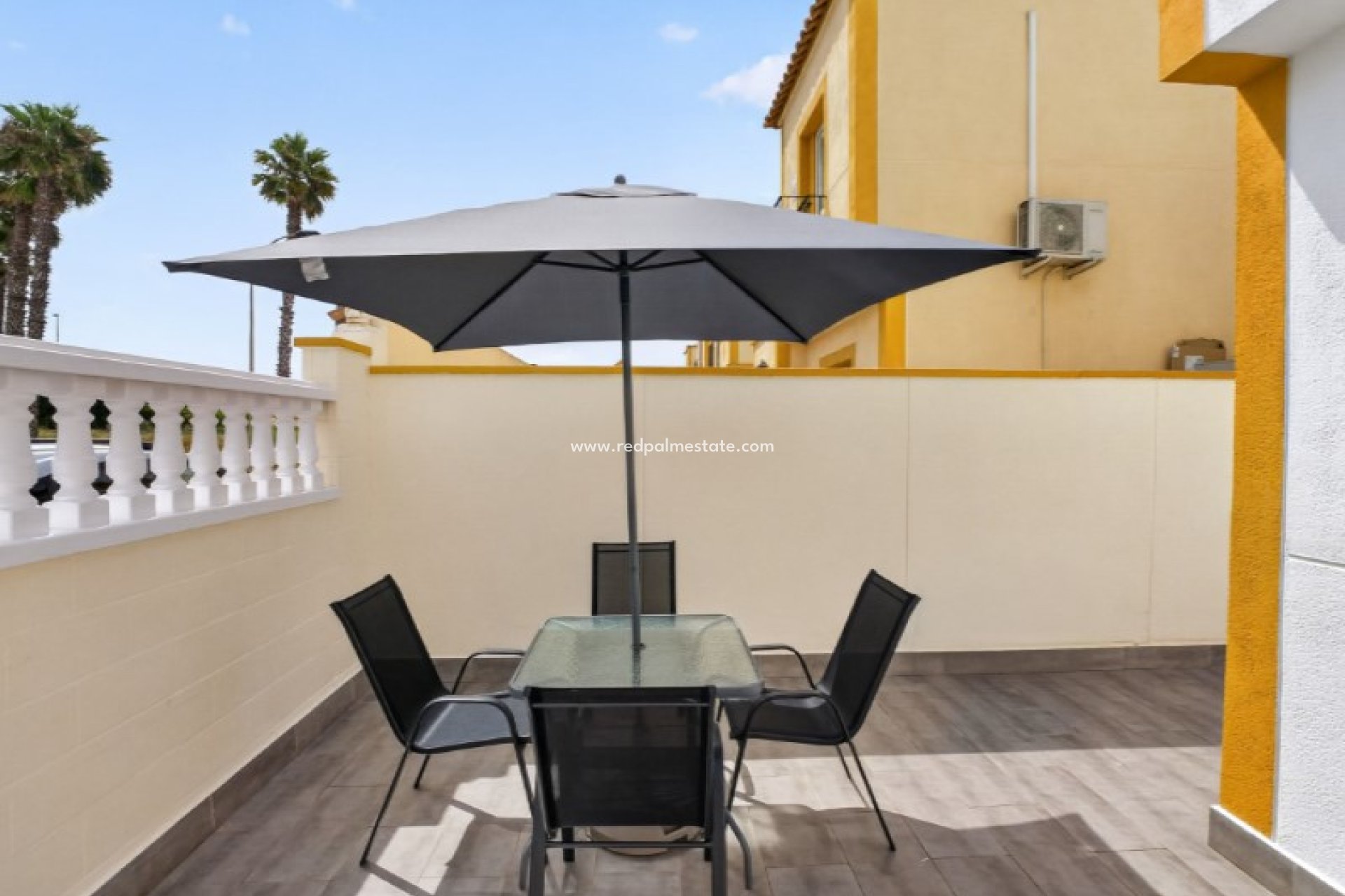 Resale - Town House -
Torrevieja