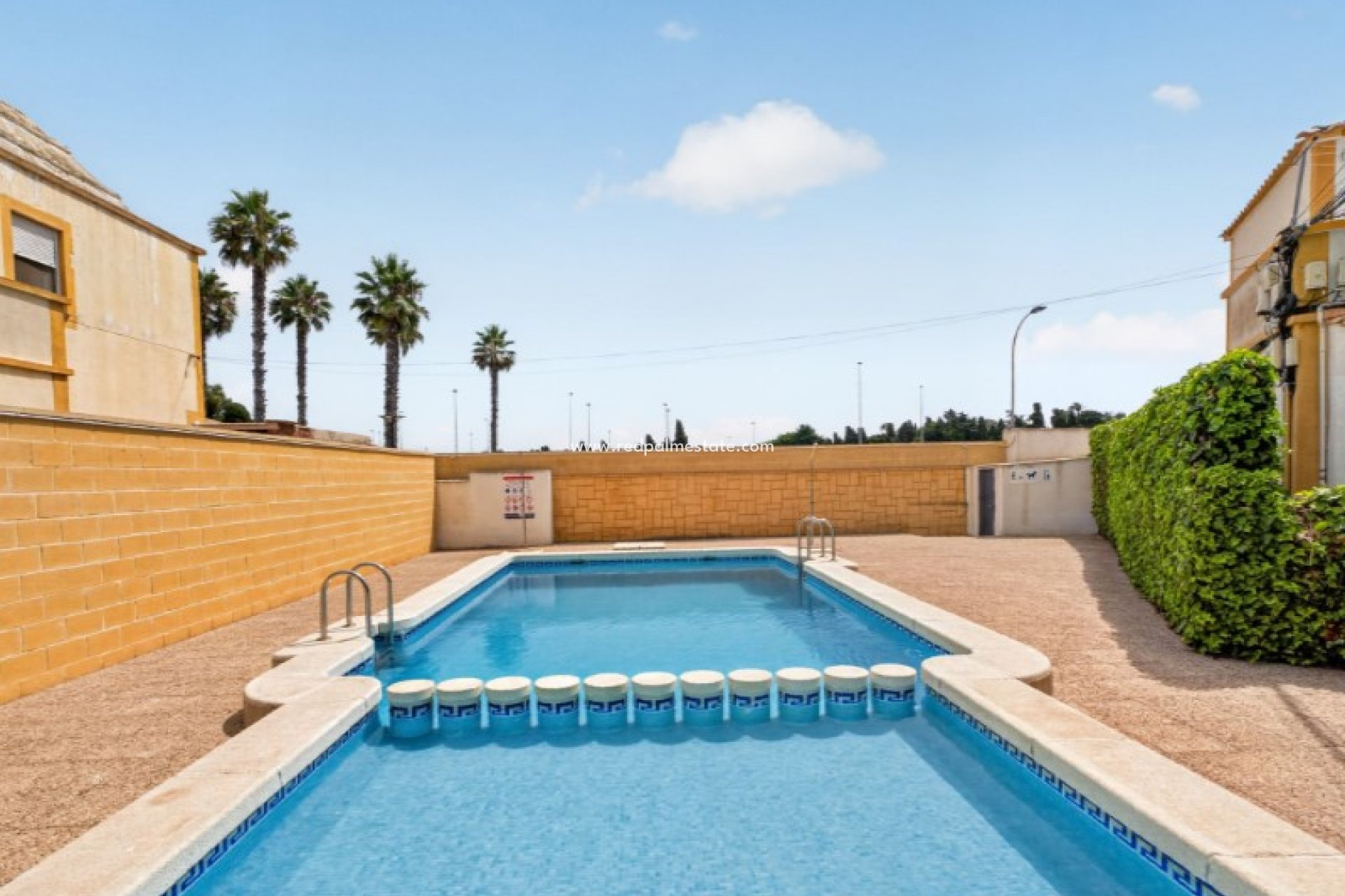 Resale - Town House -
Torrevieja