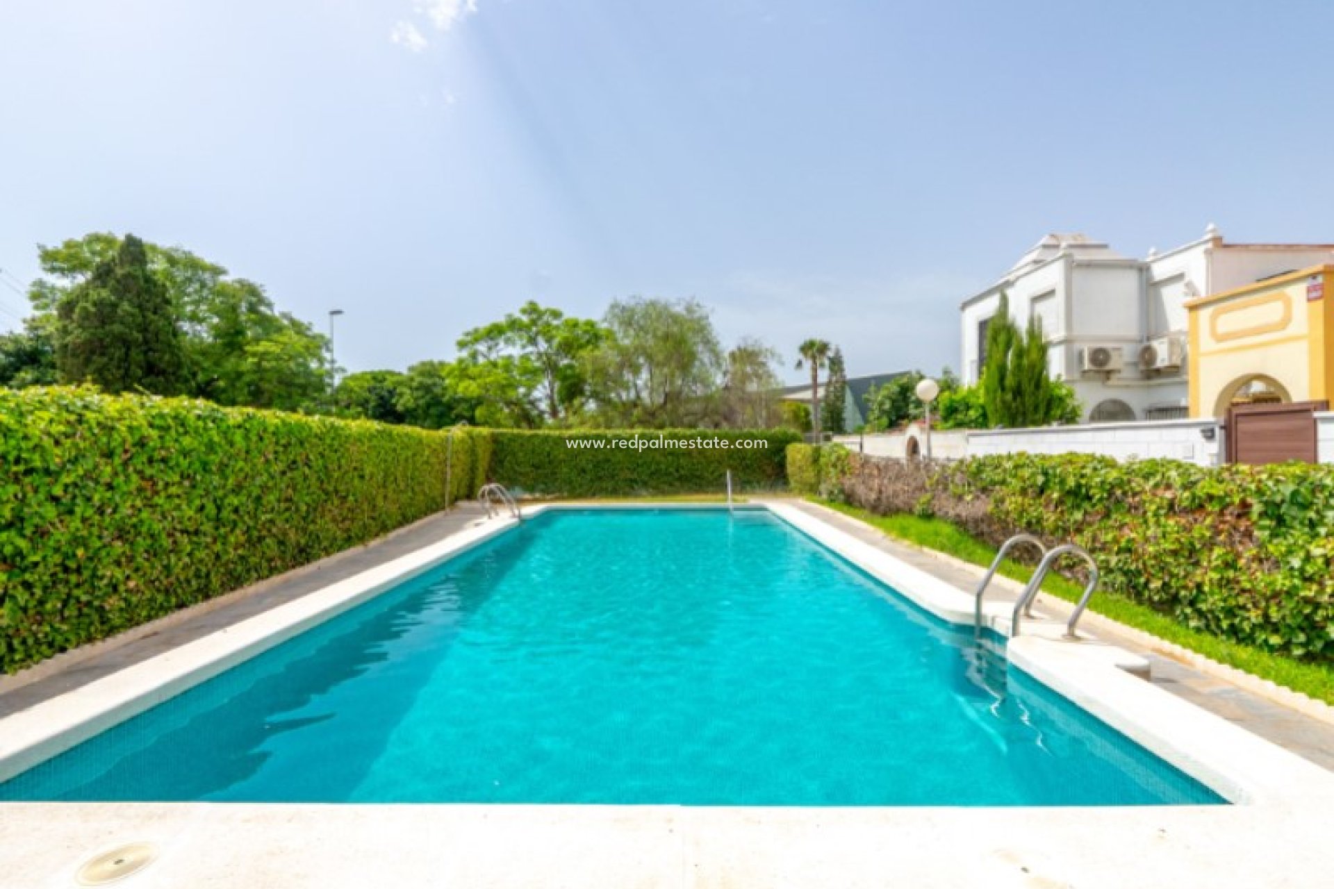 Resale - Town House -
Torrevieja