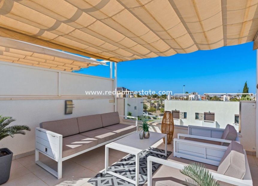 Resale - Town House -
Torrevieja