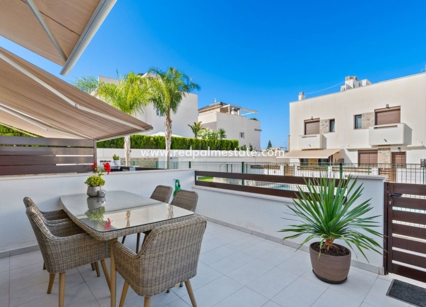 Resale - Town House -
Torrevieja