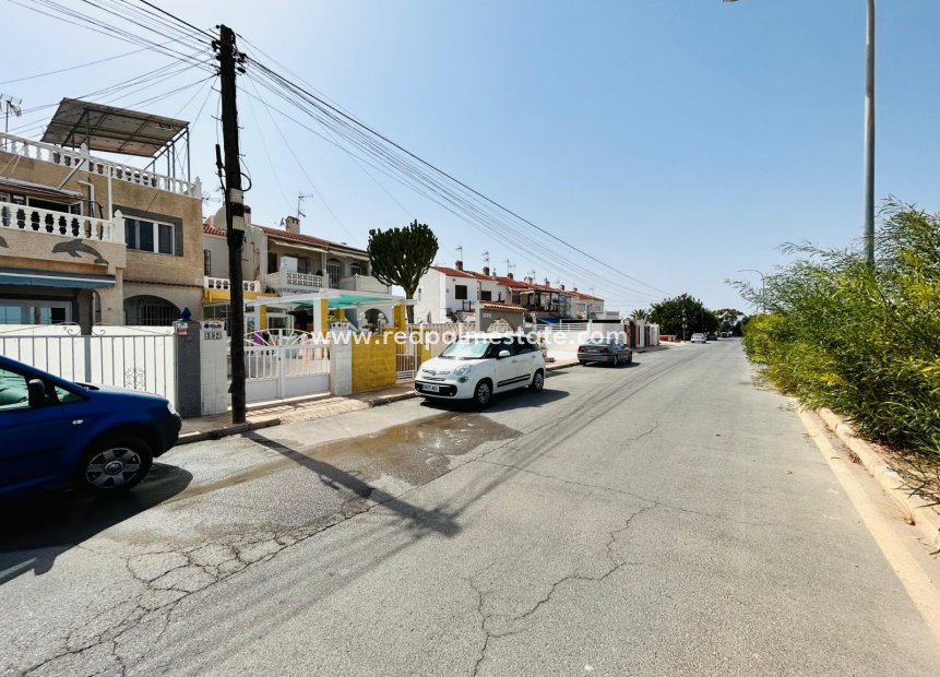 Resale - Town House -
Torrevieja