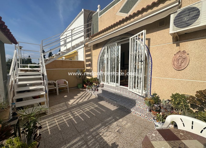 Resale - Town House -
Torrevieja