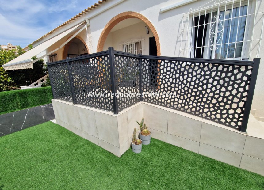 Resale - Town House -
Torrevieja