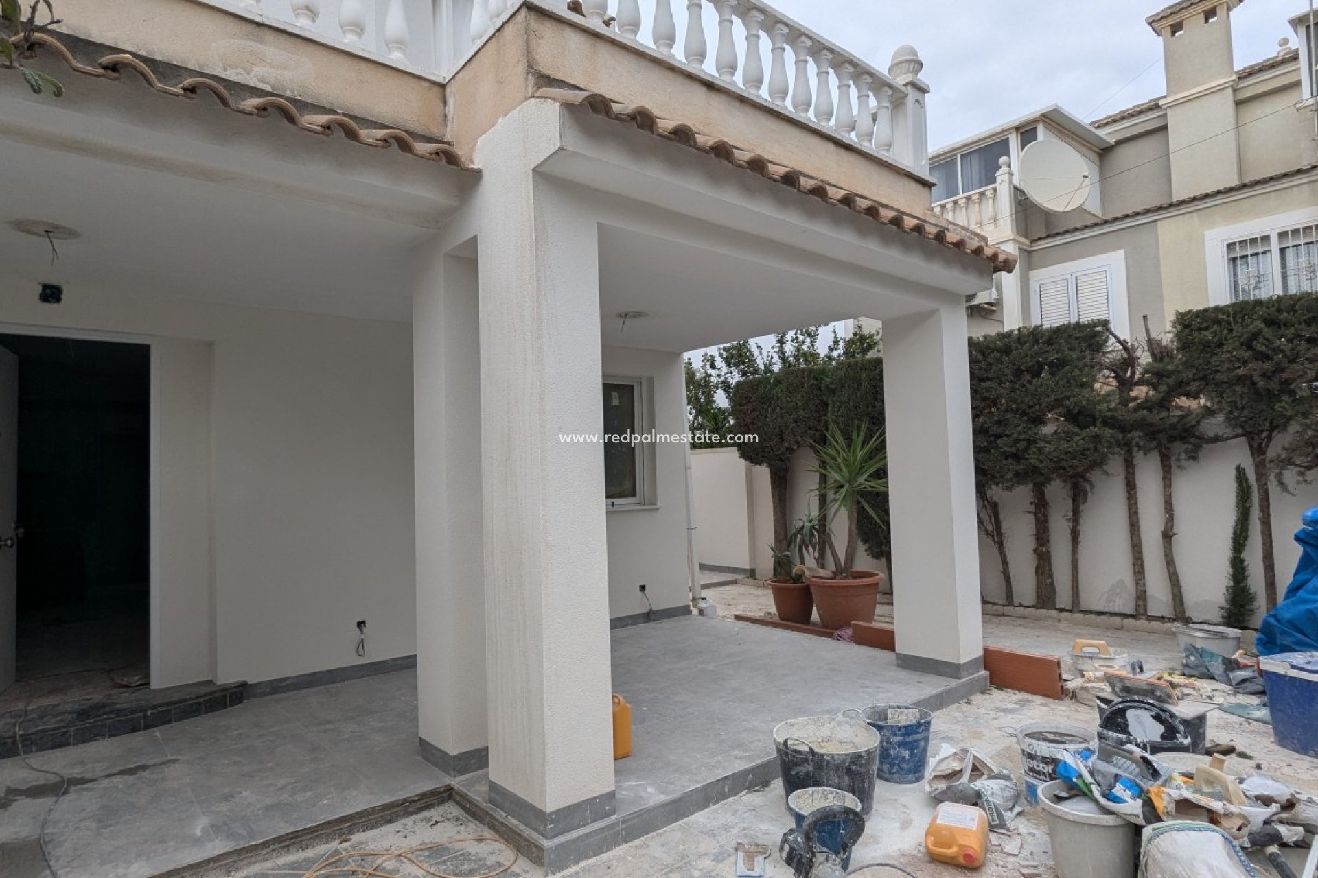 Resale - Town House -
Torrevieja