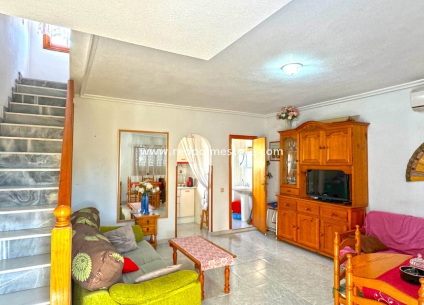 Resale - Town House -
Torrevieja