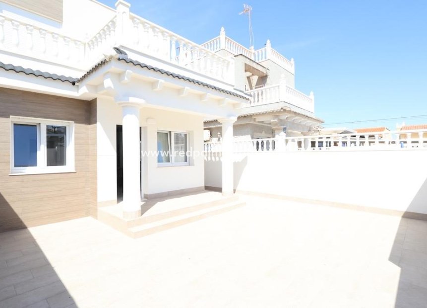 Resale - Town House -
Torrevieja