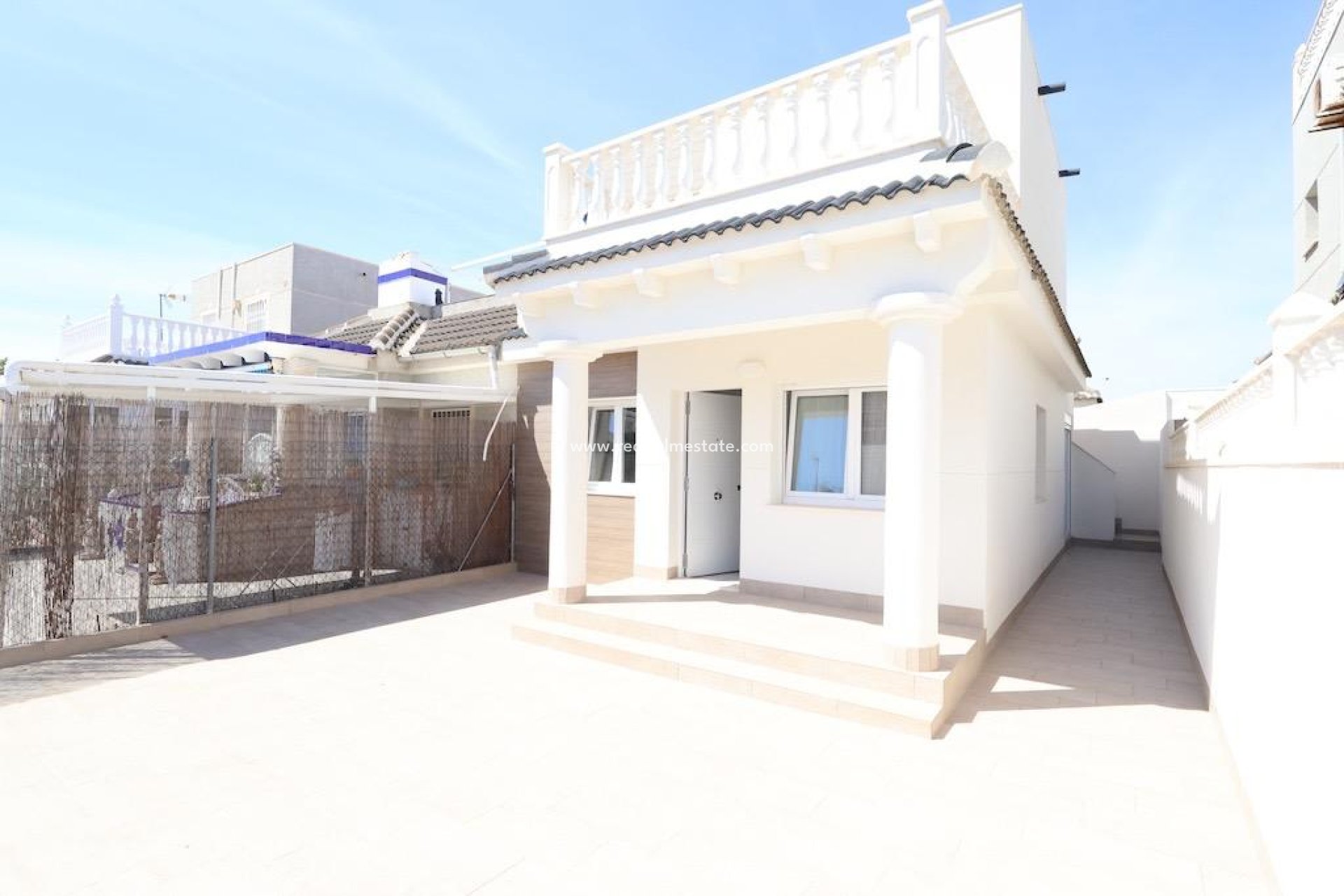 Resale - Town House -
Torrevieja