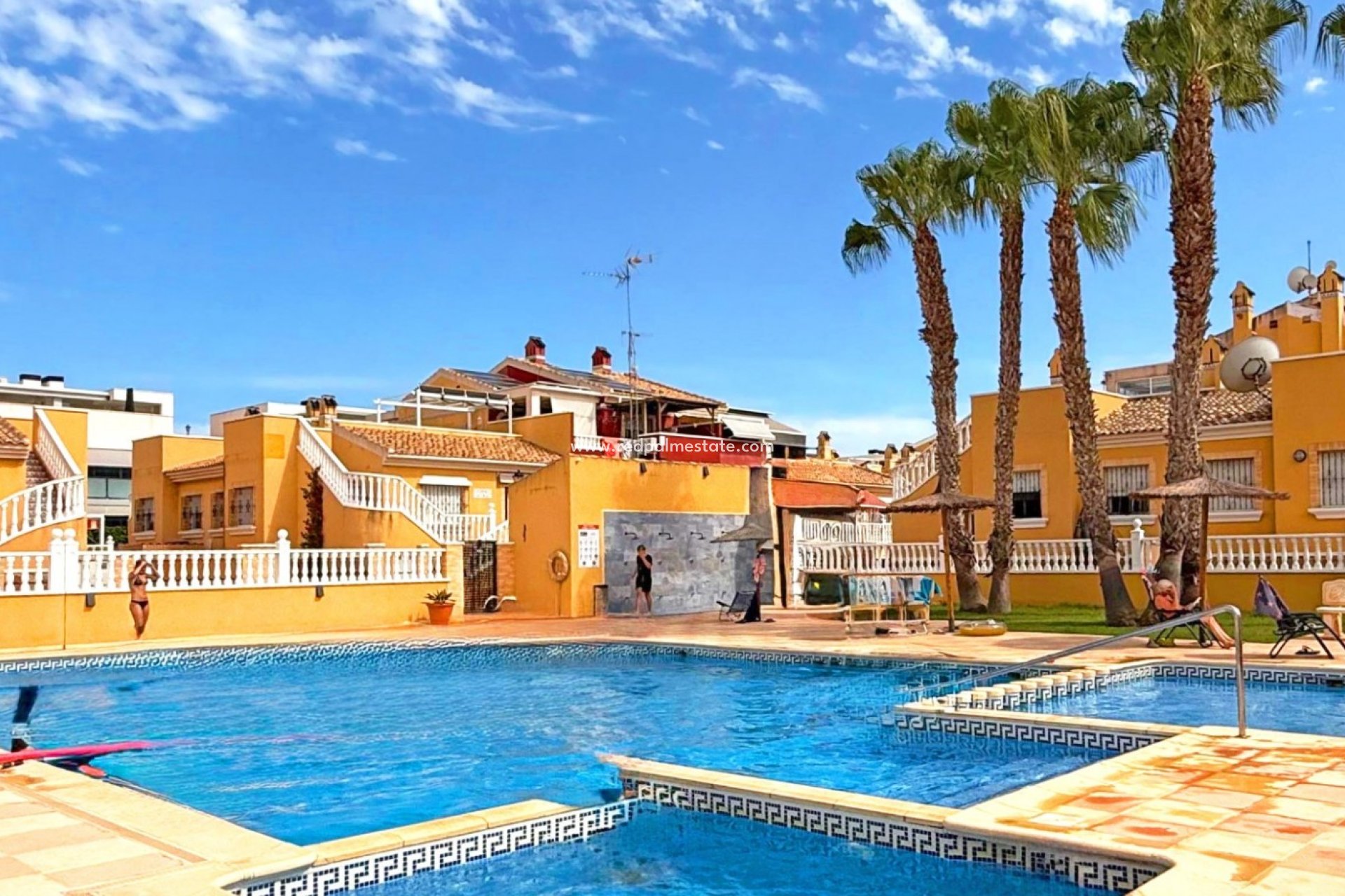 Resale - Town House -
Torrevieja