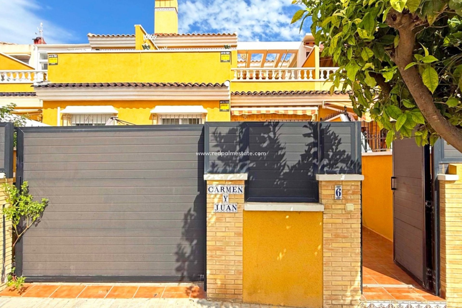 Resale - Town House -
Torrevieja