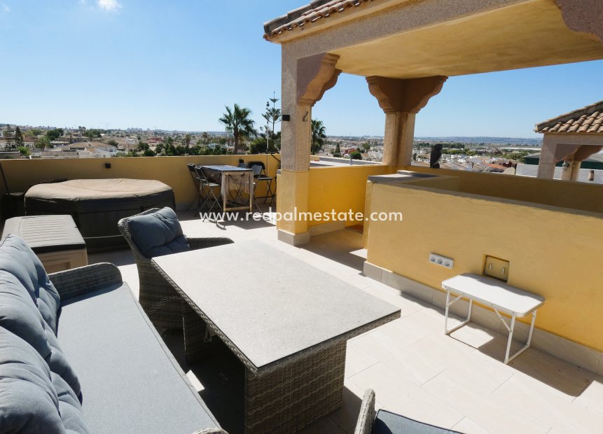 Resale - Town House -
Torrevieja