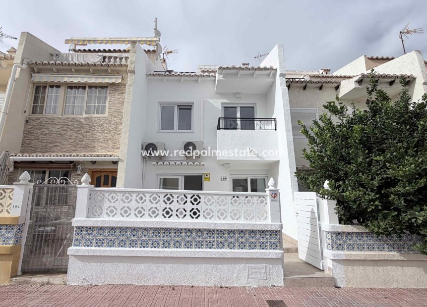 Resale - Town House -
Torrevieja
