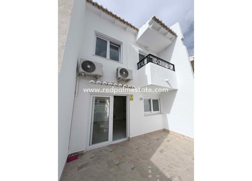 Resale - Town House -
Torrevieja