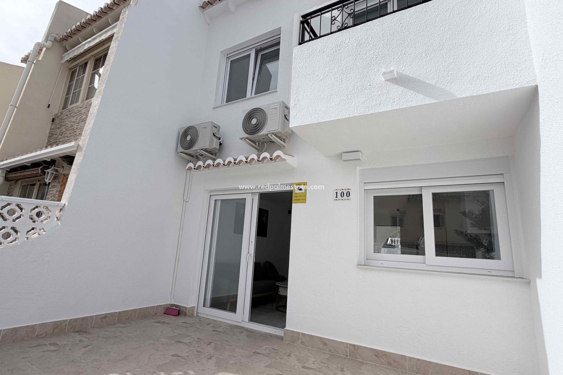 Resale - Town House -
Torrevieja