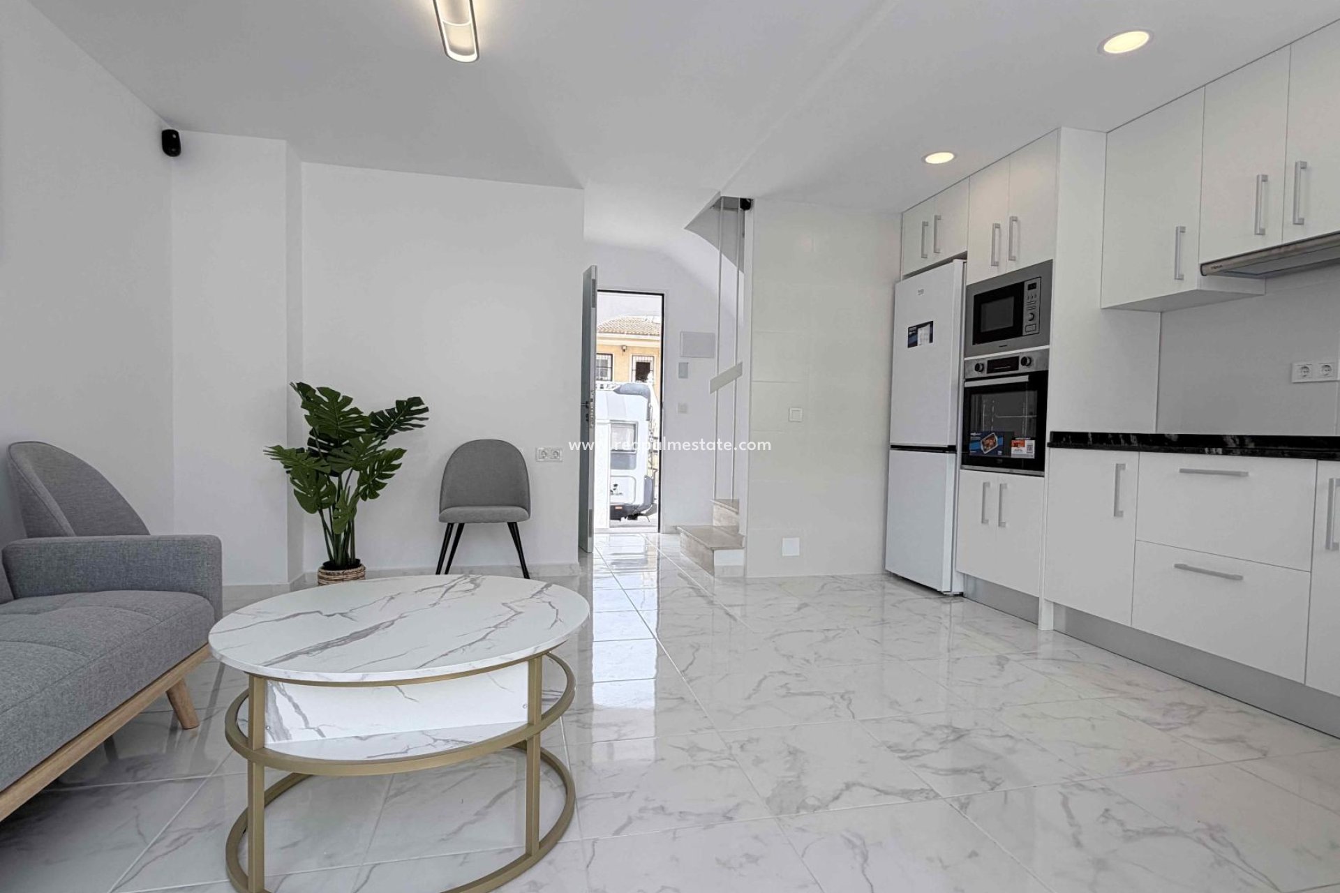 Resale - Town House -
Torrevieja