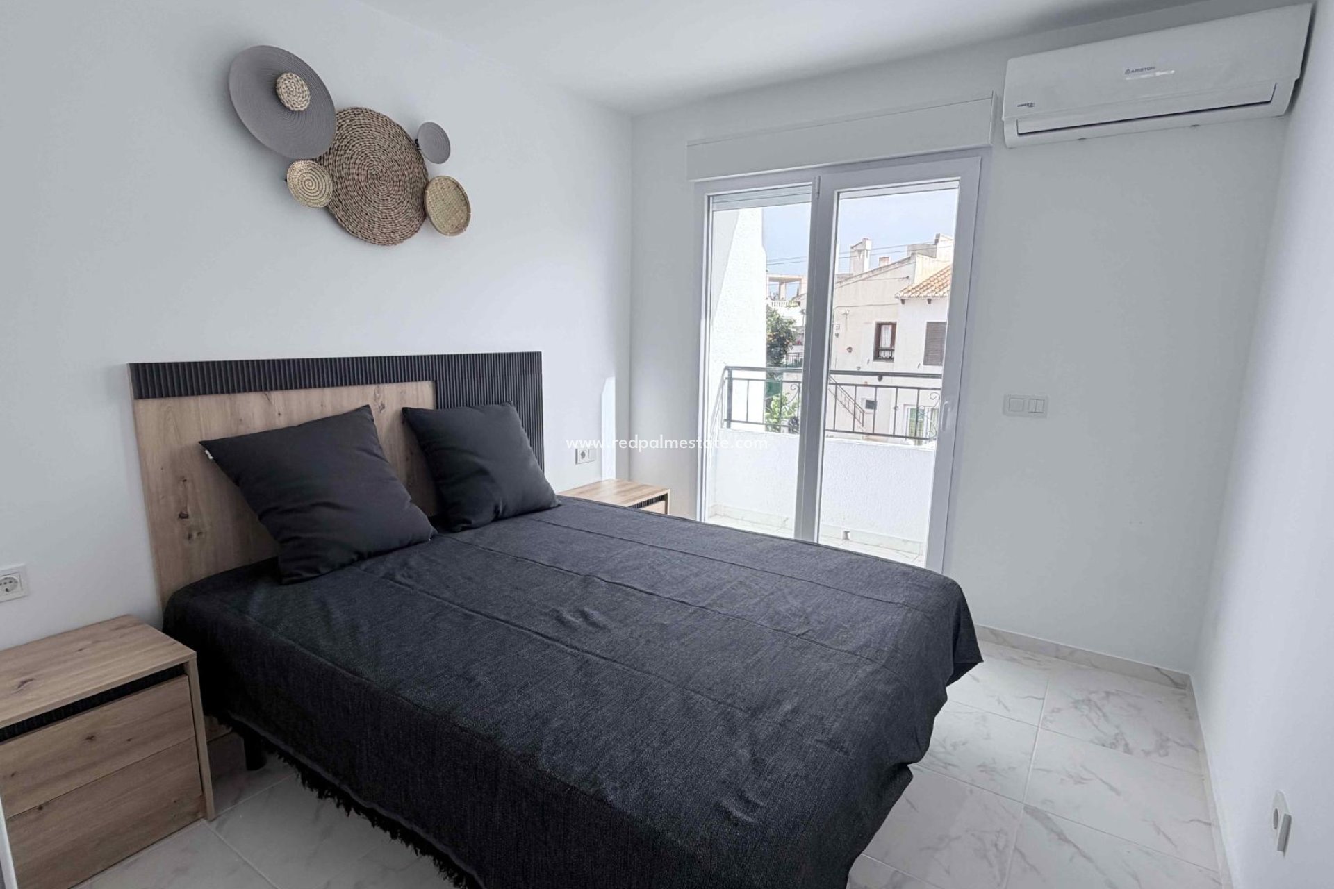 Resale - Town House -
Torrevieja