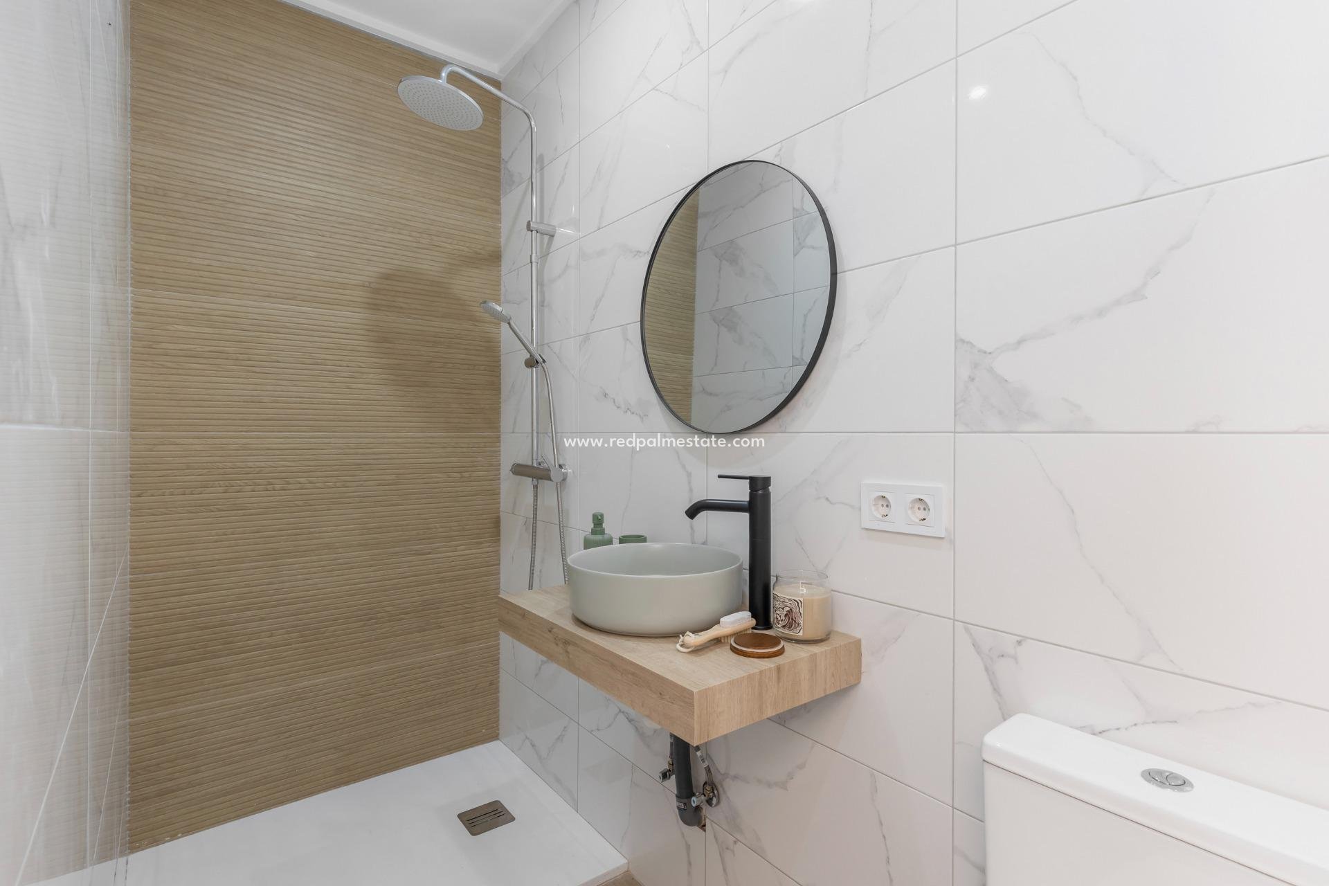 Resale - Town House -
Torrevieja