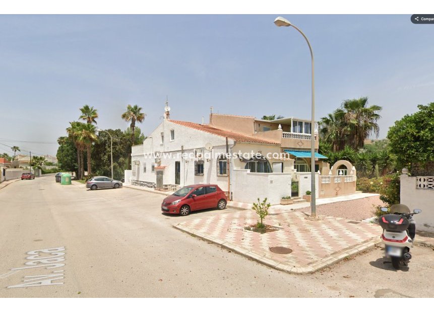 Resale - Town House -
Torrevieja
