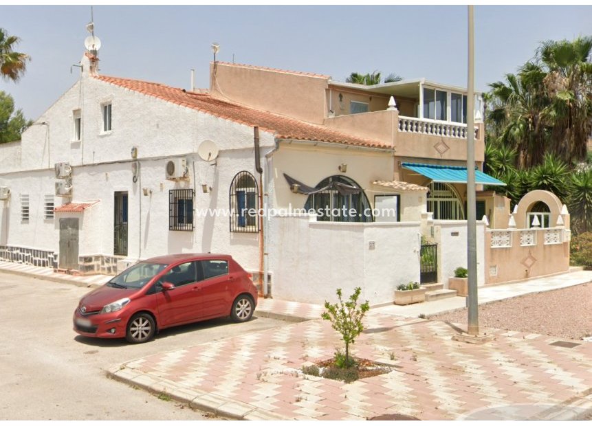 Resale - Town House -
Torrevieja