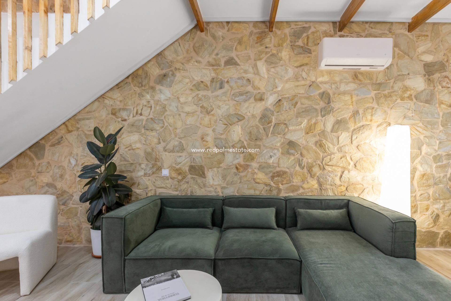 Resale - Town House -
Torrevieja