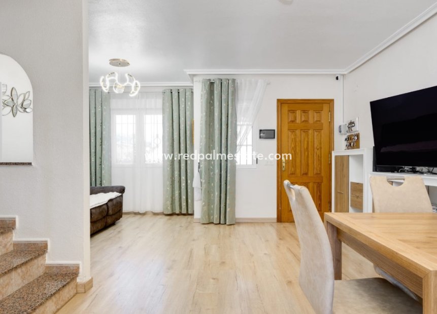 Resale - Town House -
Torrevieja