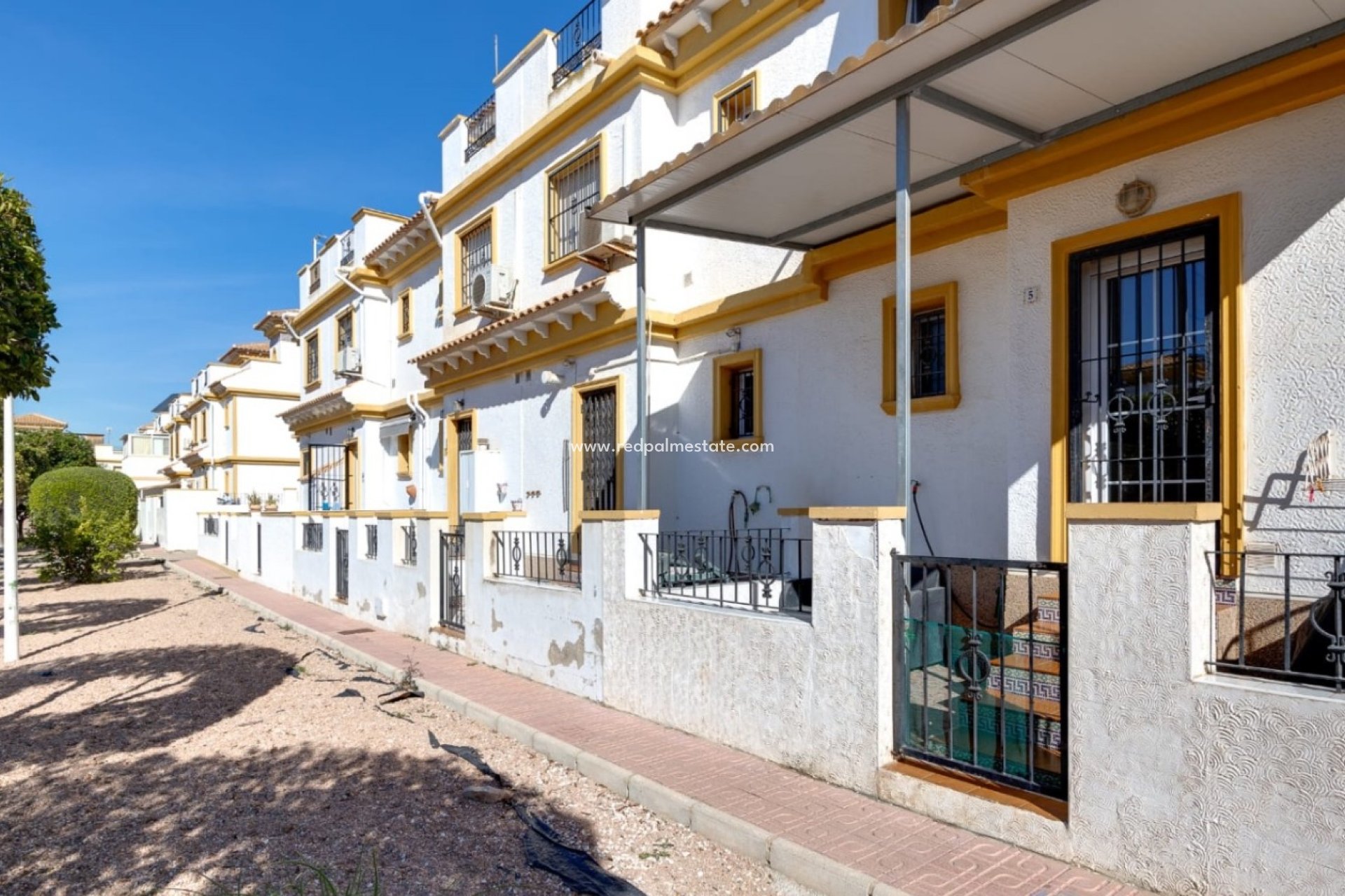 Resale - Town House -
Torrevieja