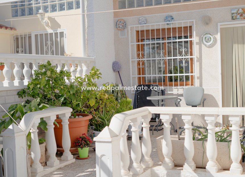 Resale - Town House -
Torrevieja
