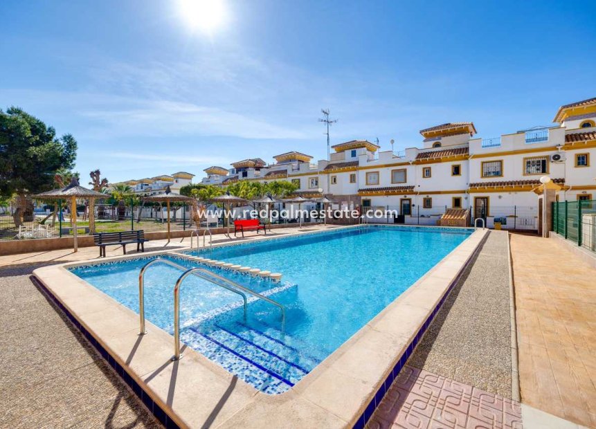 Resale - Town House -
Torrevieja