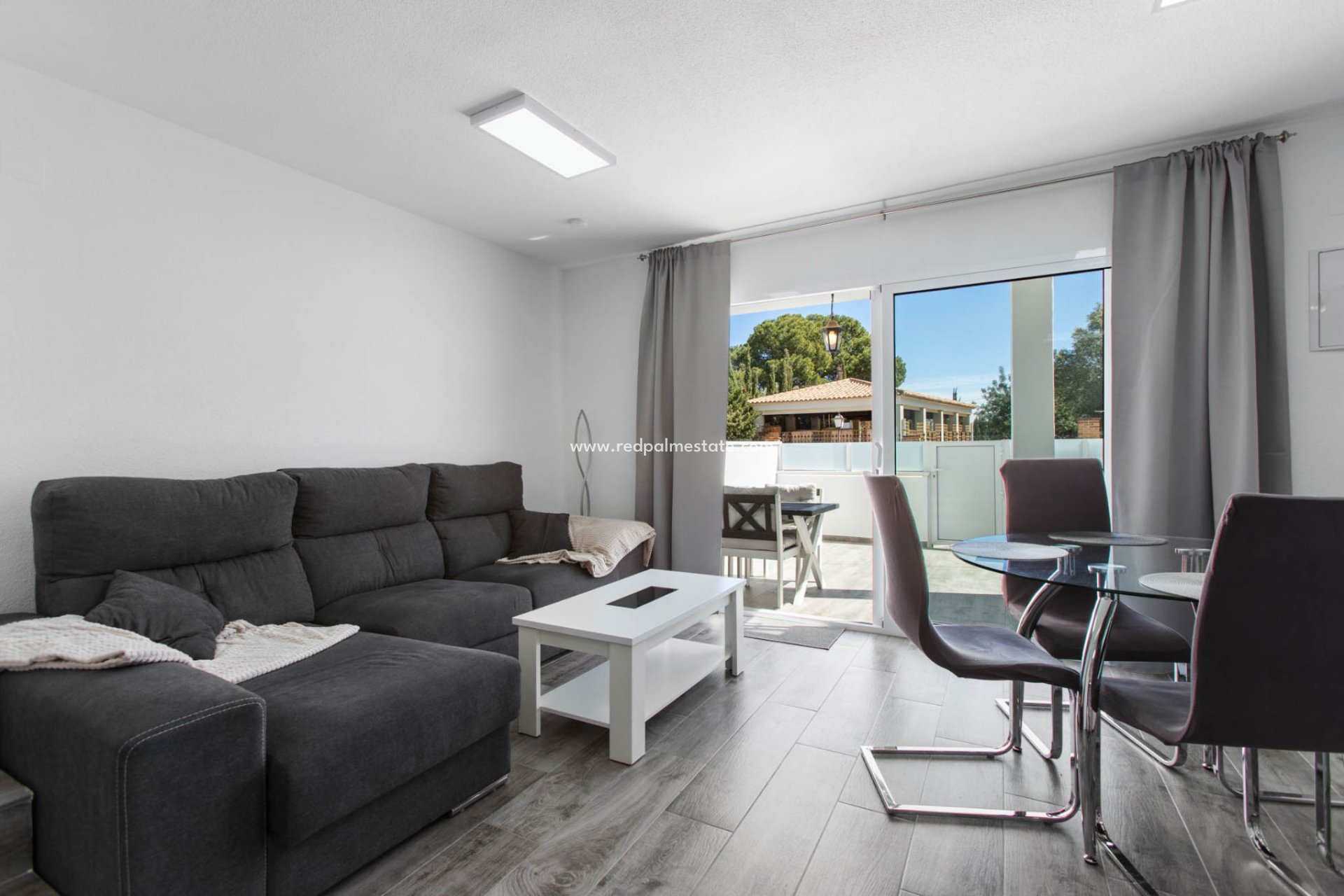Resale - Town House -
Torrevieja