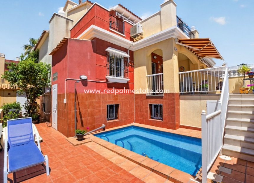 Resale - Town House -
Torrevieja