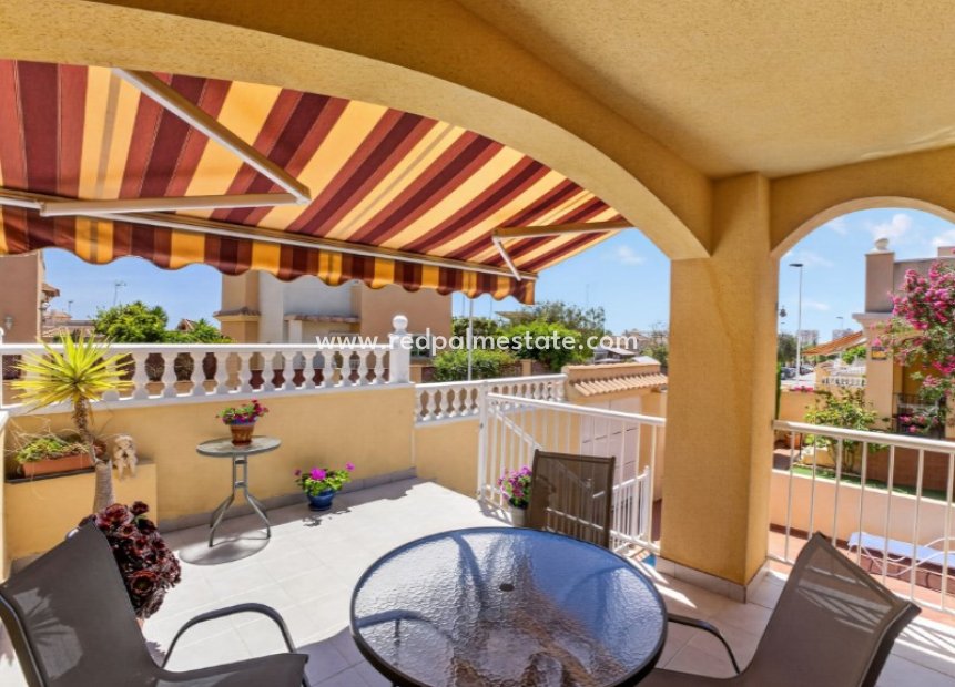 Resale - Town House -
Torrevieja