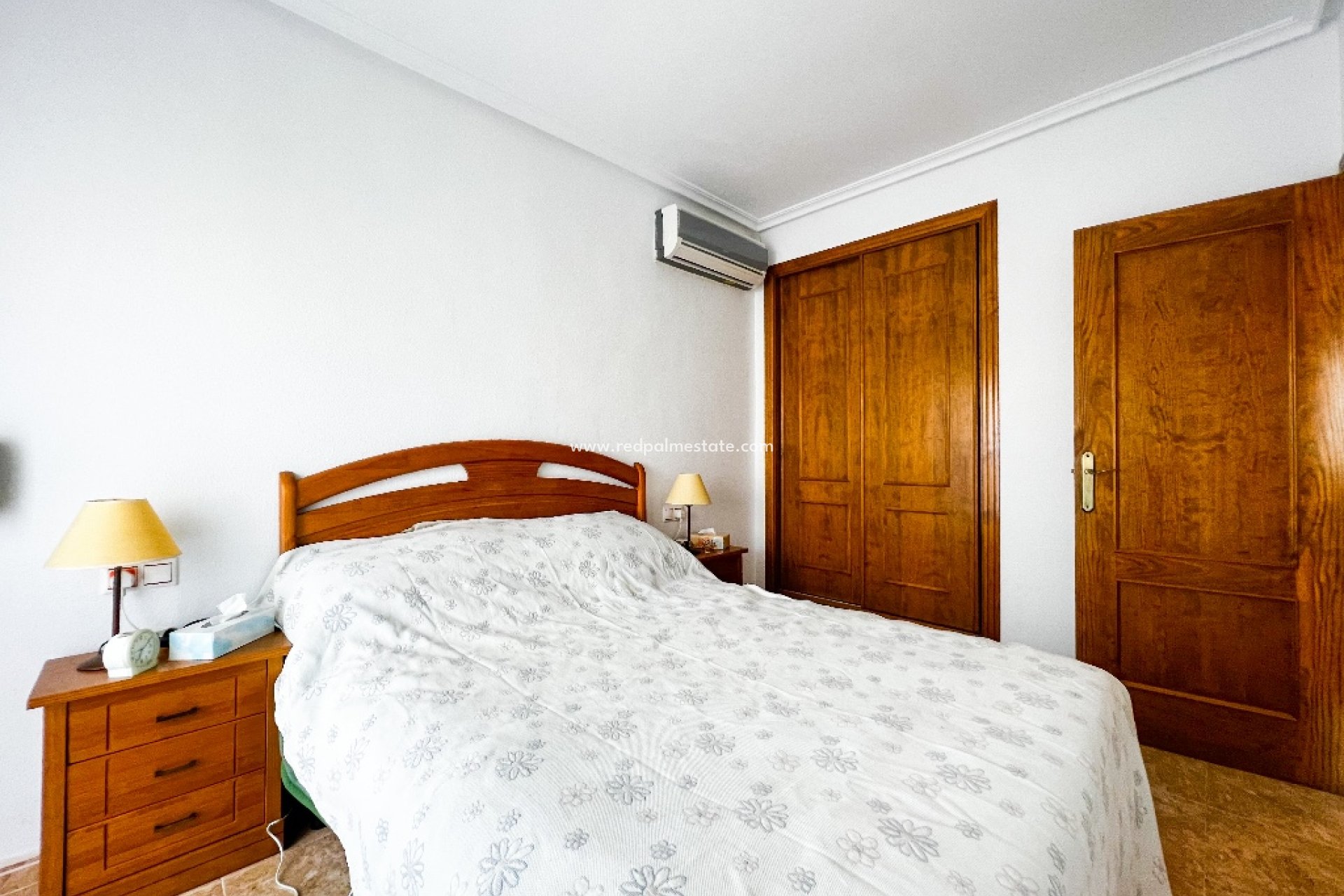 Resale - Town House -
Villamartín