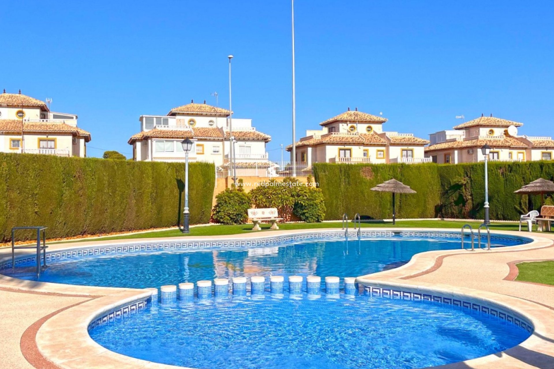 Resale - Townhouse -
Orihuela Costa - Lomas de Cabo Roig