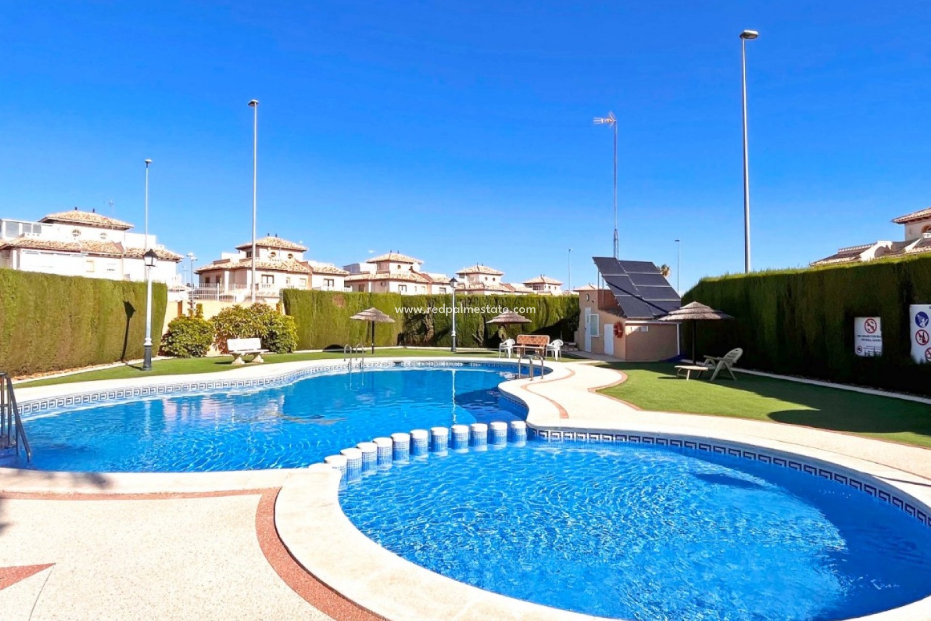 Resale - Townhouse -
Orihuela Costa - Lomas de Cabo Roig