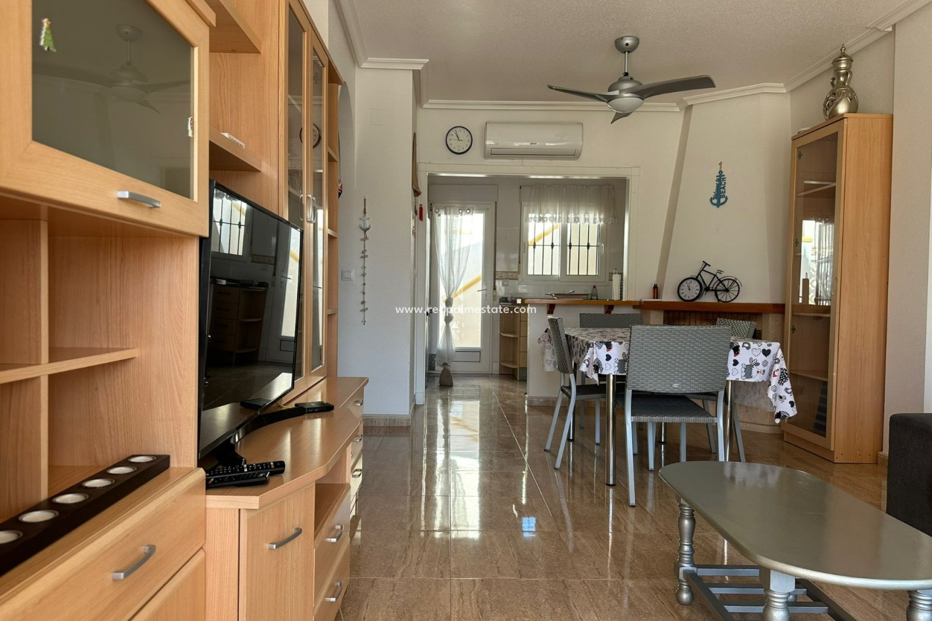 Resale - Townhouse -
Orihuela Costa - Villamartin