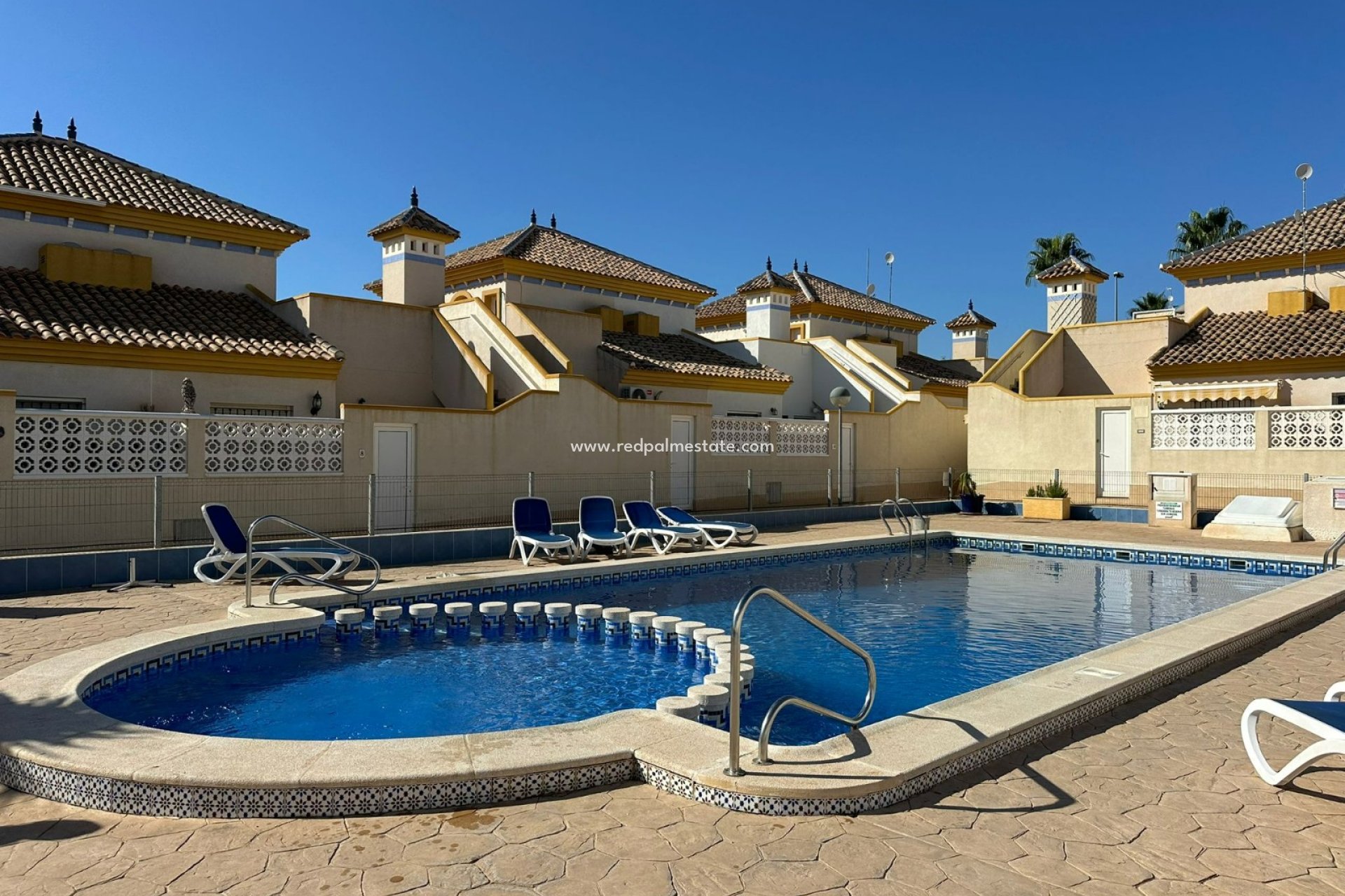 Resale - Townhouse -
Orihuela Costa - Villamartin