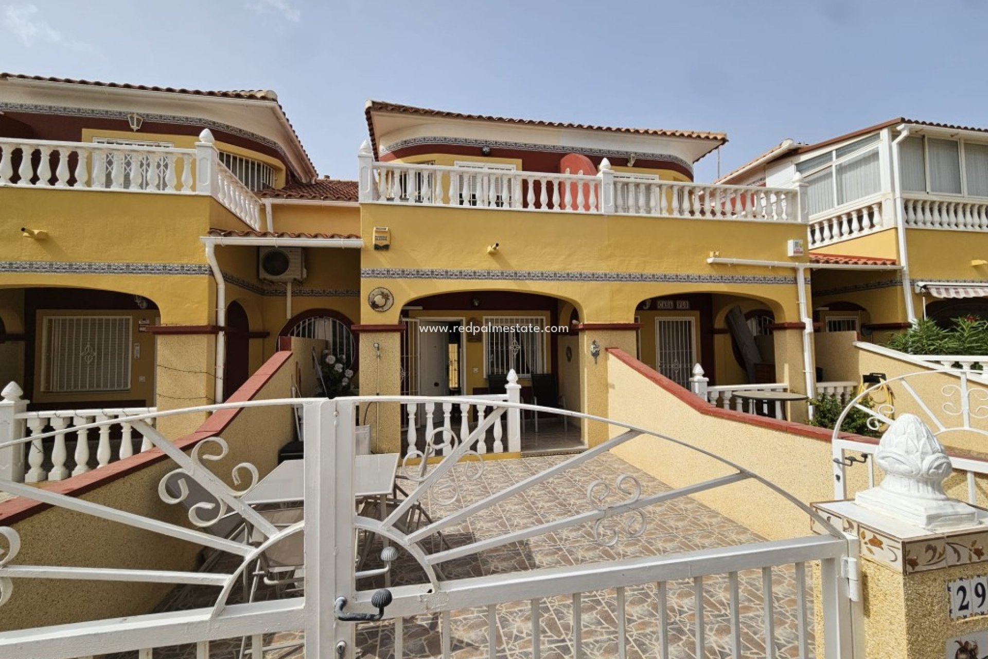 Resale - Townhouse -
Torrevieja