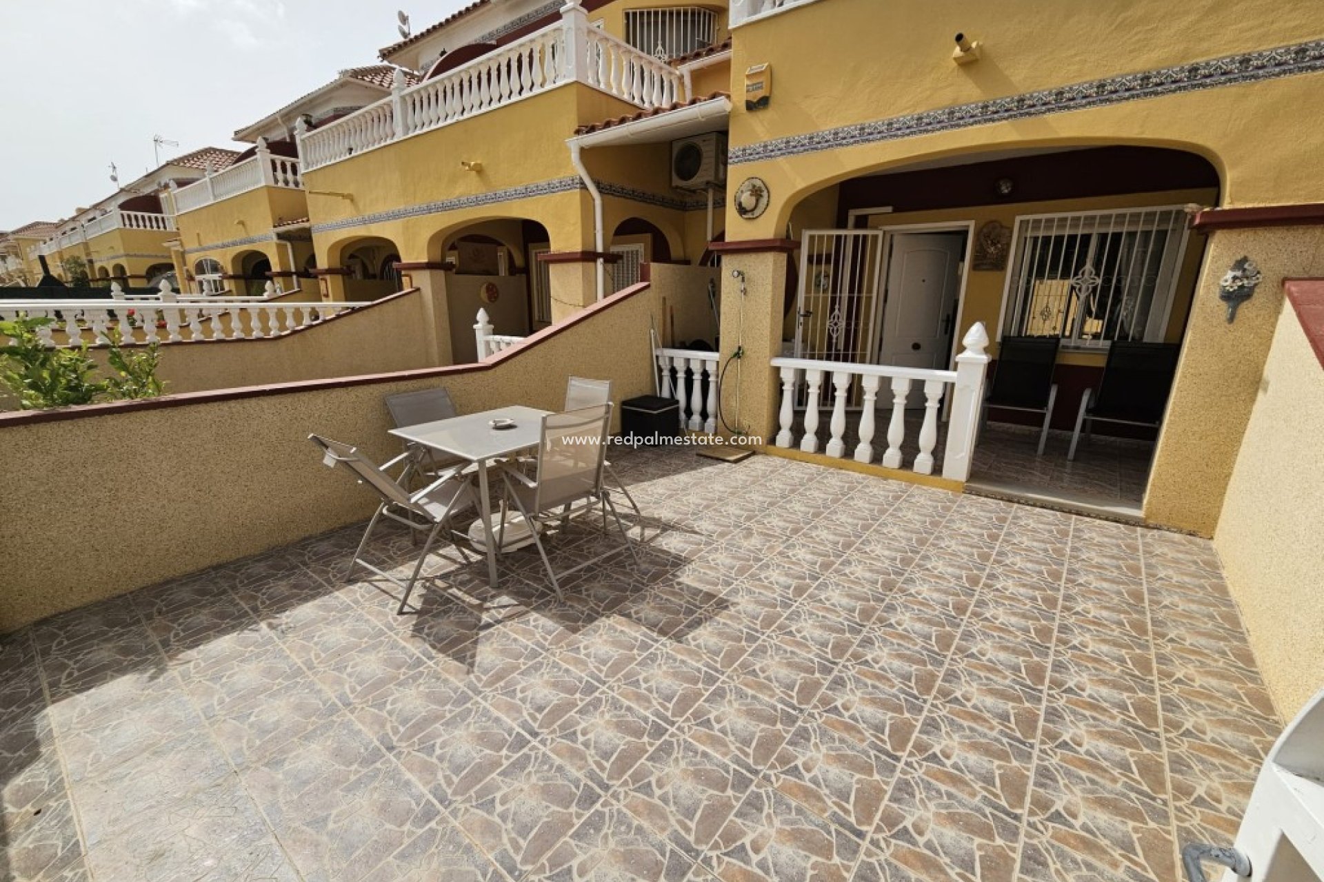 Resale - Townhouse -
Torrevieja