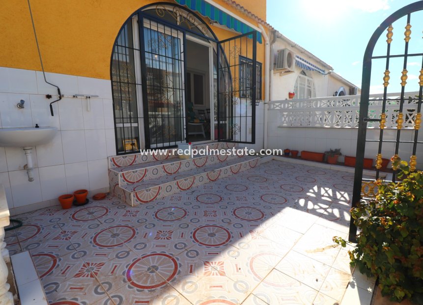 Resale - Townhouse -
Torrevieja