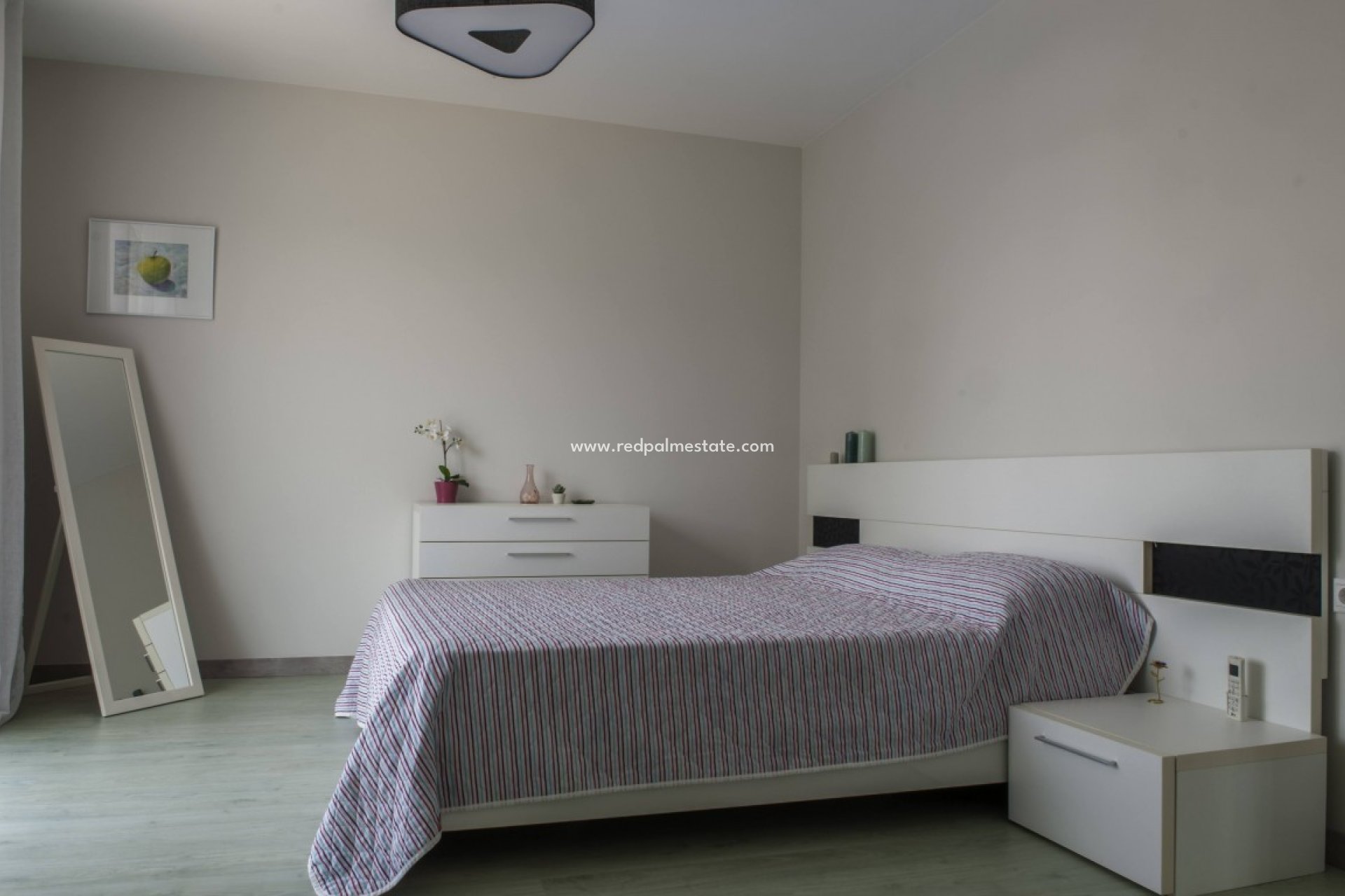 Resale - Villa -
Albir - Costa Blanca