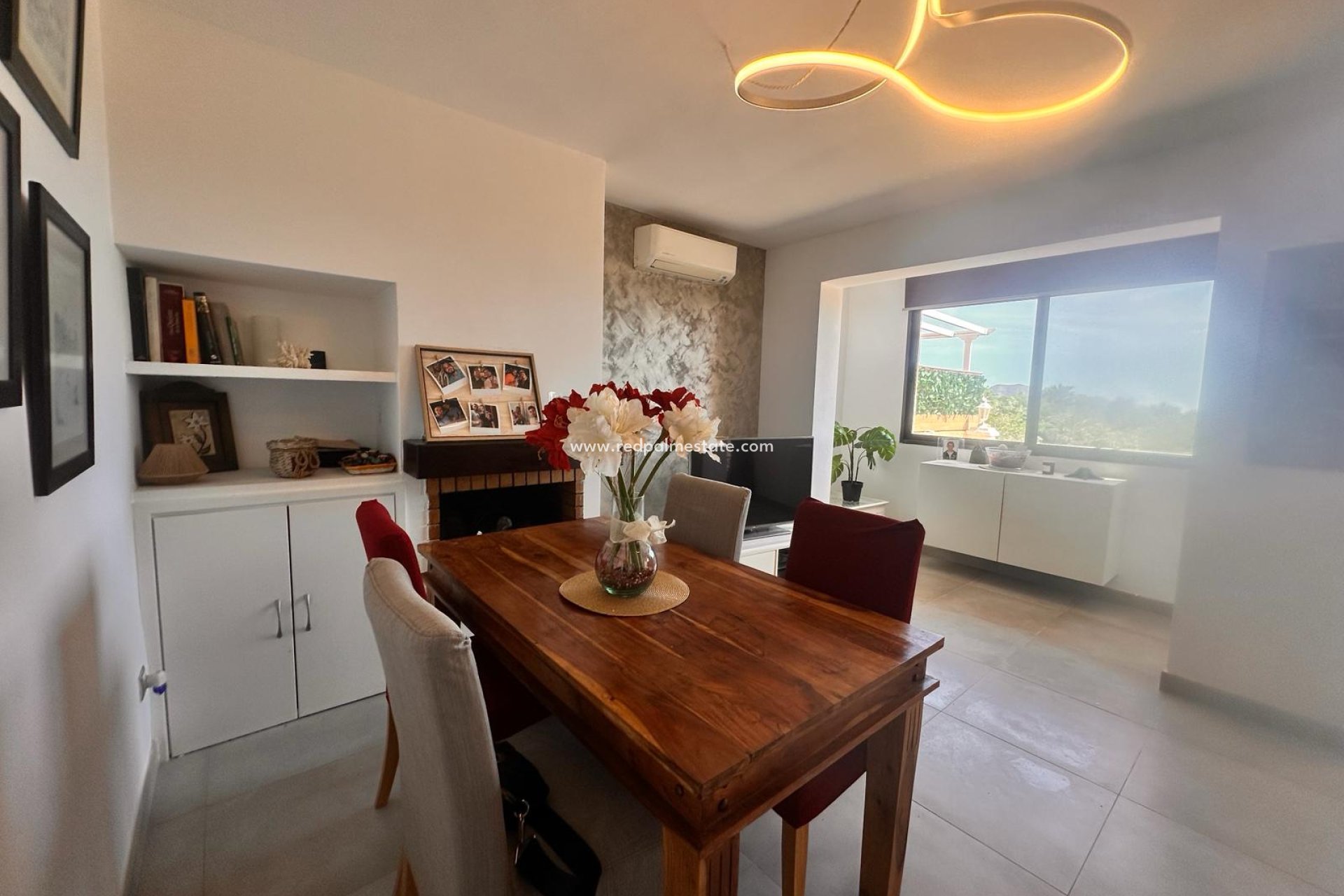 Resale - Villa -
Alfas del Pí - Costa Blanca