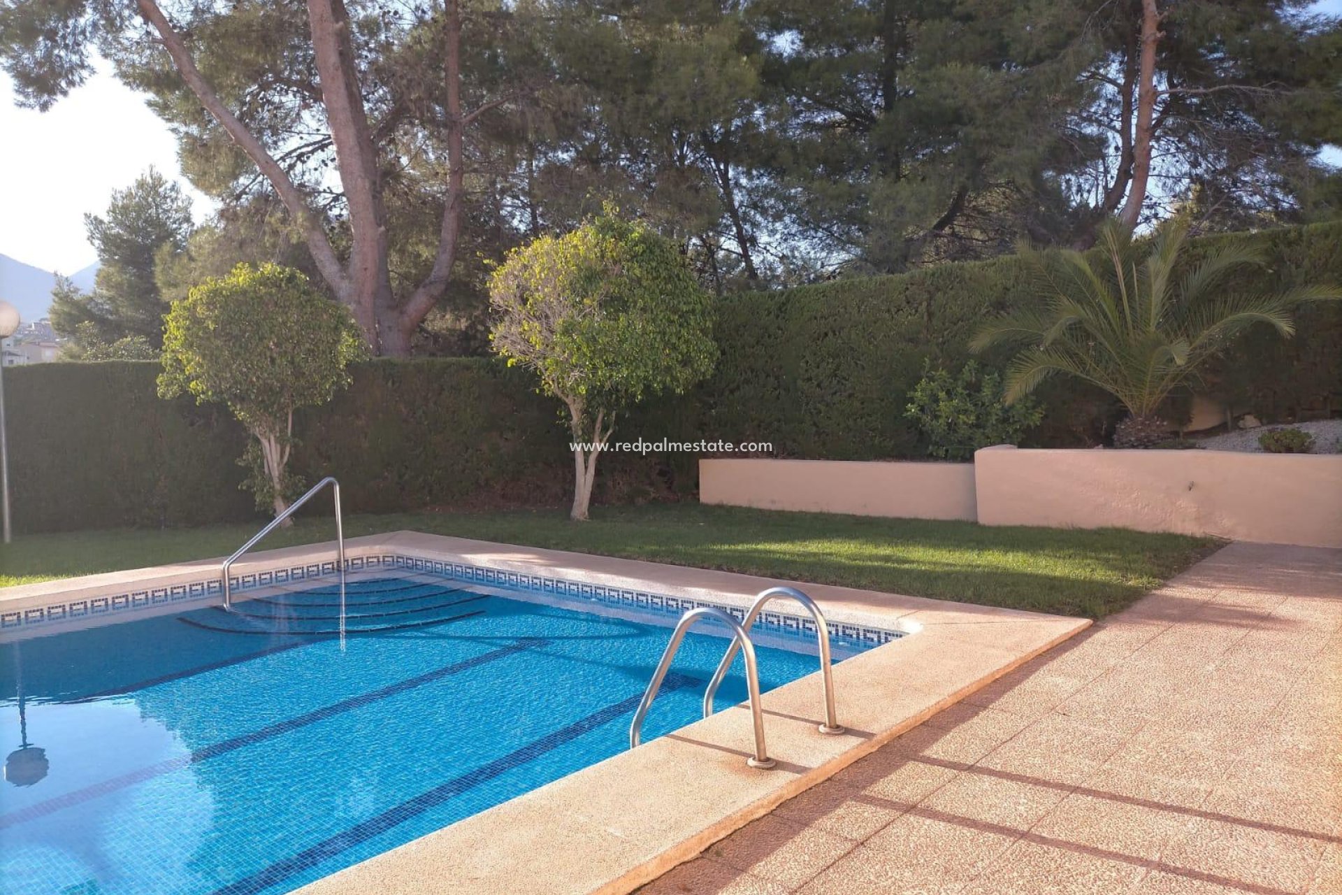 Resale - Villa -
Alfas del Pí - Costa Blanca